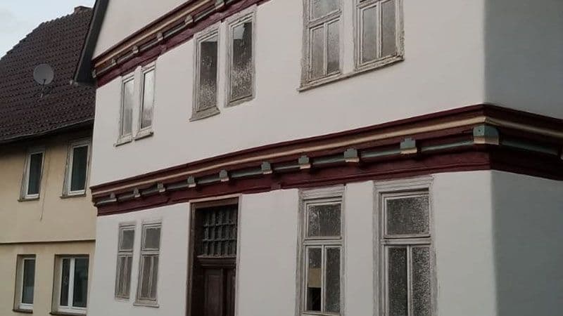 Außenfassade nach der Sanierung