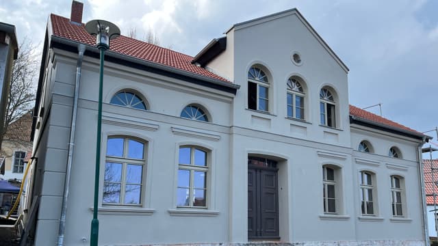 Ehemaliges Pfarrhaus mit Nebengebäuden in Altwarp