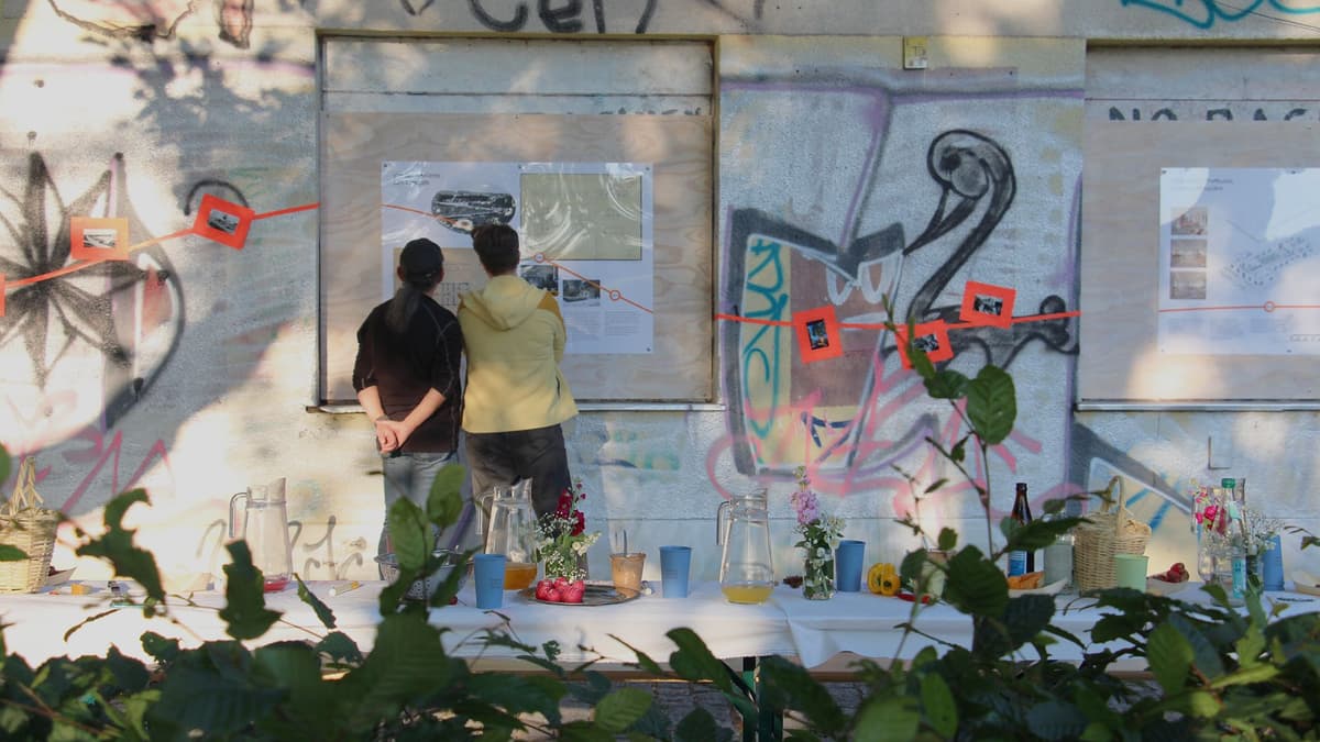 Ausstellung zur Geschichte das Volksparks und zu den Umbauplänen für das Parkcafé