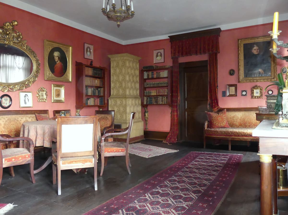 Roter Salon nach der Restaurierun