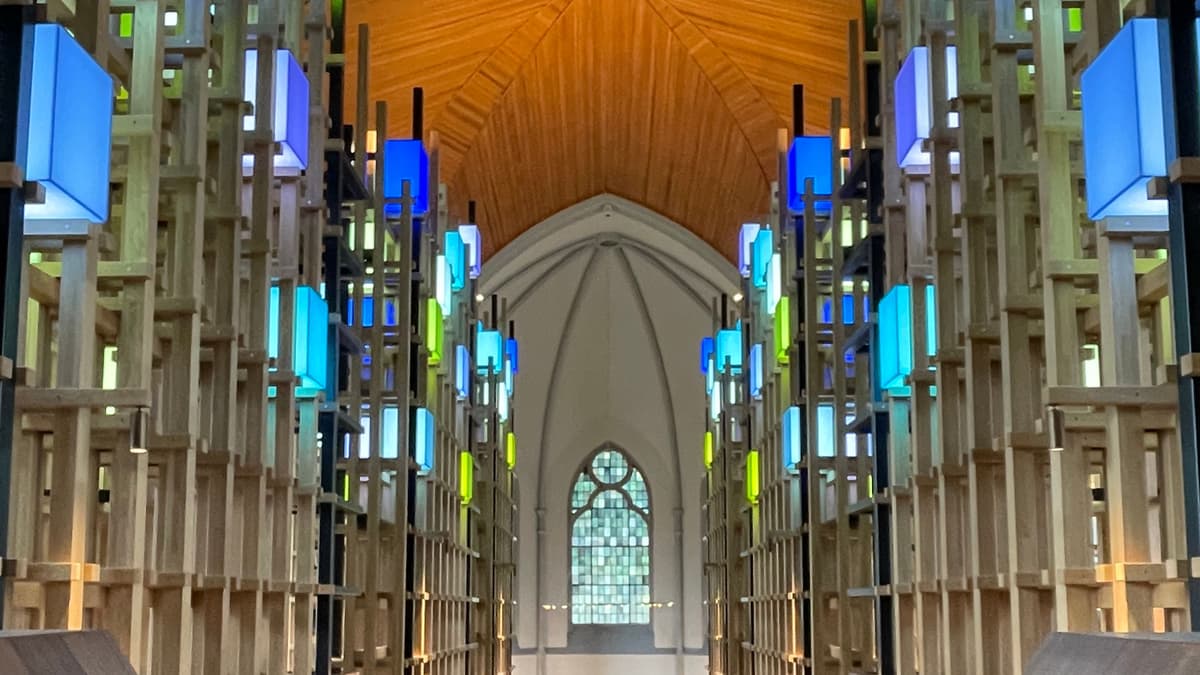 Freies Kolumbarium von der Orgel