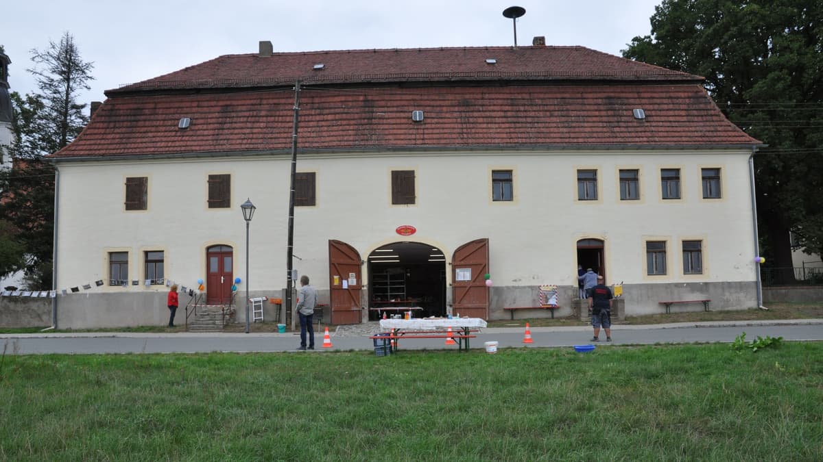 Budenhaus von vorn