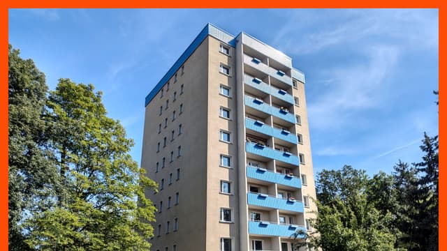 Punkthochhäuser J.-R.-Becher-Str. 2-12 im Denkmalensemble Bieblacher Hang