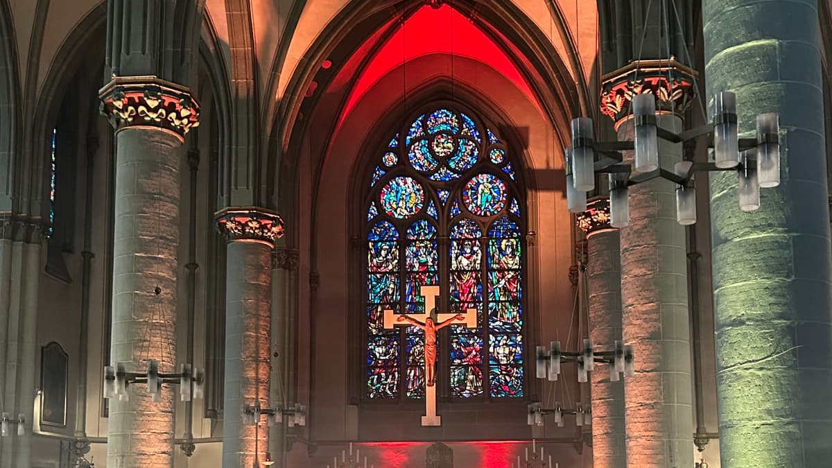 Blick in den Chorraum