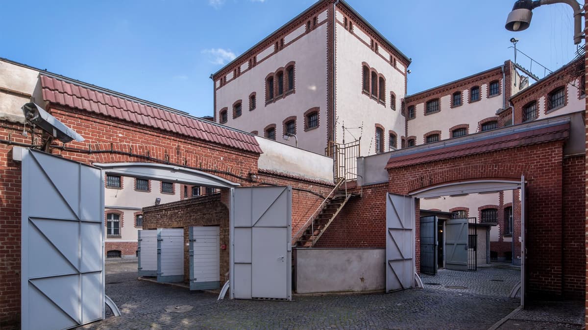 Gedenkstätte Lindenstraße, Innenhof