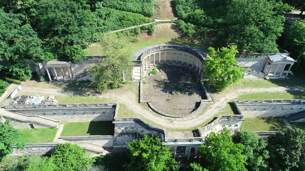 Das Römische Bad am Schloss Albrechtsberg