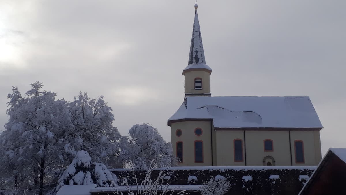 Kirche Tiengen im Schnee