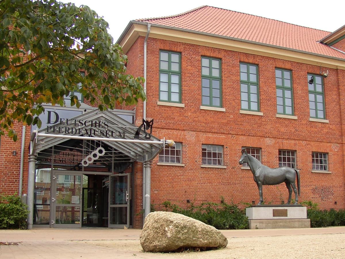 Deutsches Pferdmuseum - EIngang