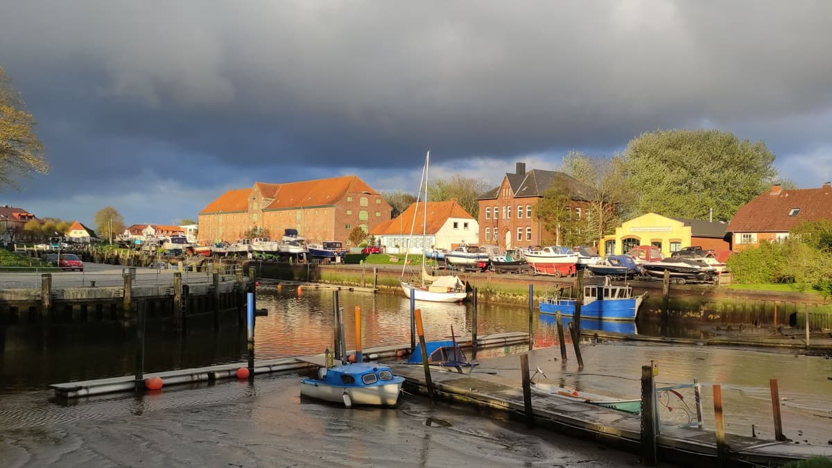 Kanalpackhaus am Hafen
