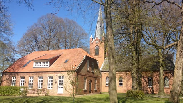 Johann-Heinrich-Leiner-Kirche Mittegroßefehn