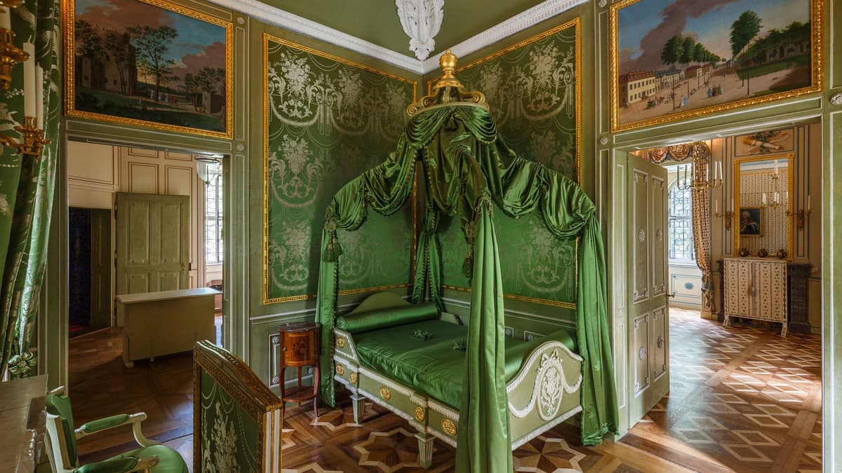 Staatspark Hanau-Wilhelmsbad, Schlafzimmer in der Burg