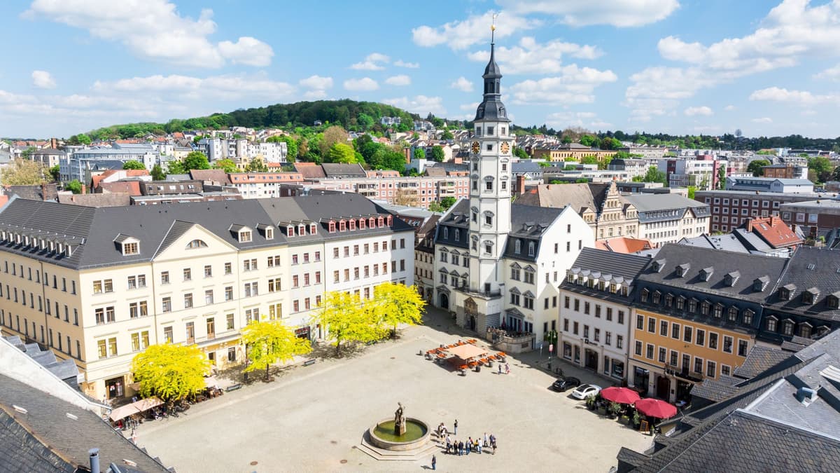 Marktplatz mit Rathaus