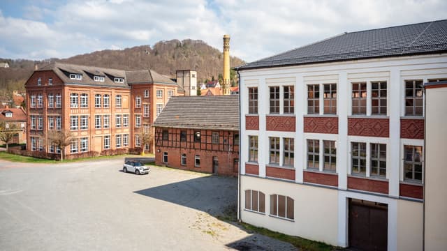 Fabrikgelände „Pfeifen & Holz“