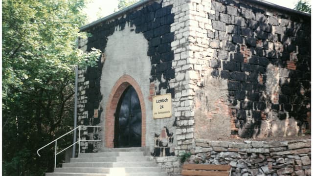 Lichtloch 24