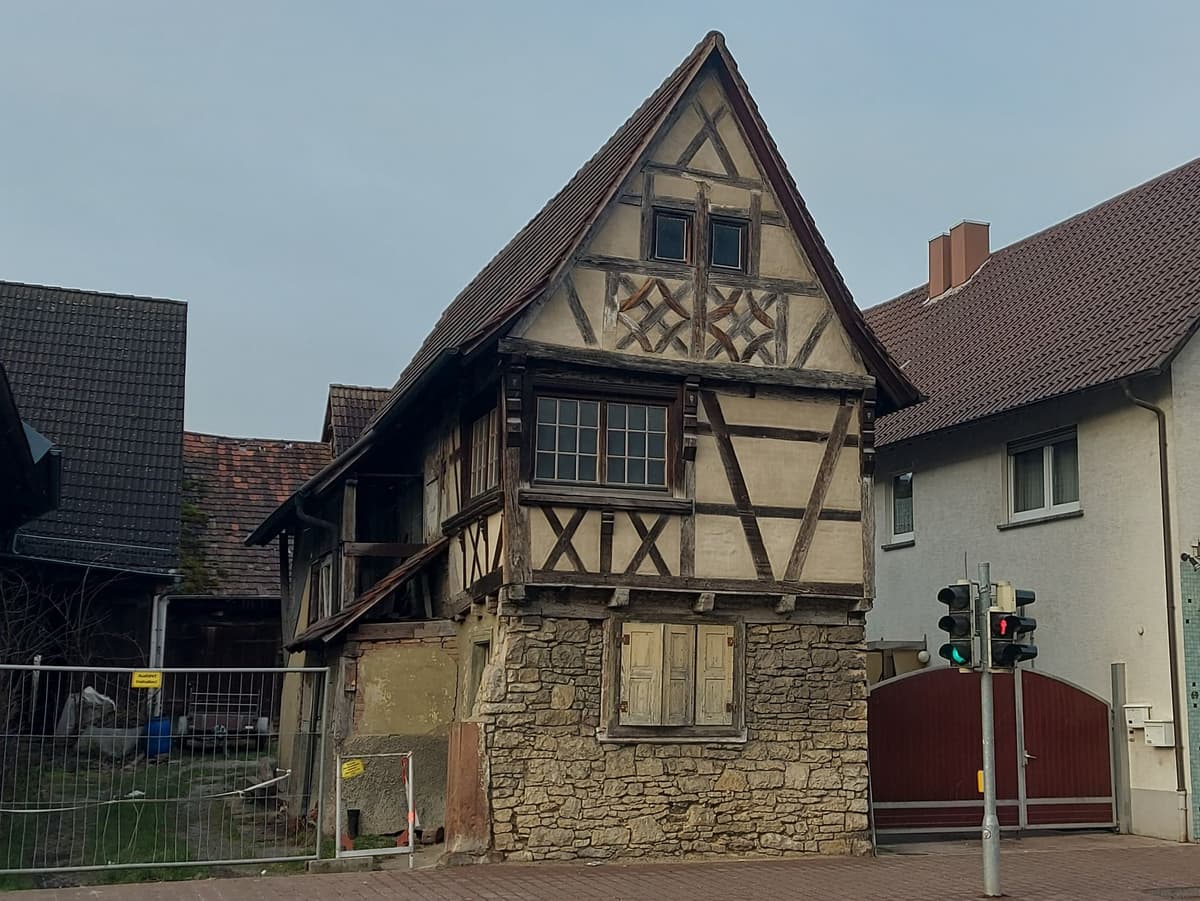 Fachwerk- Wohnhaus