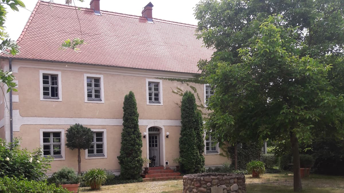 Gutshaus Caule, Westseite