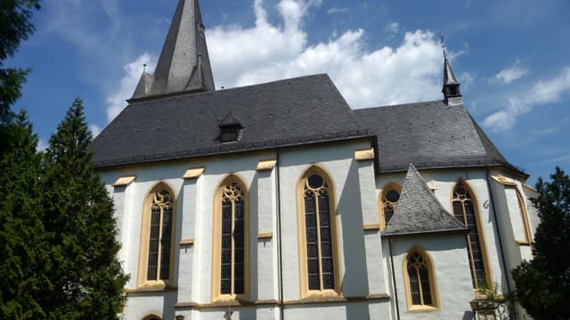 Kath. Pfarrkirche St. Pantaleon