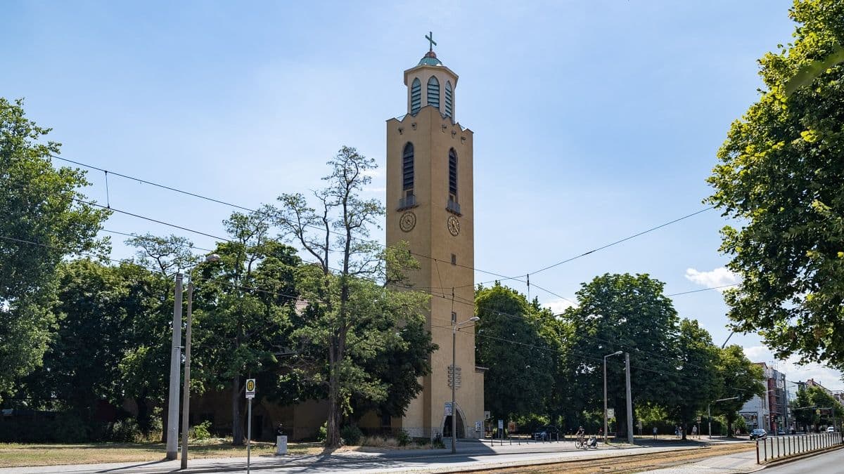 Lutherkirche aus Richtung Norden