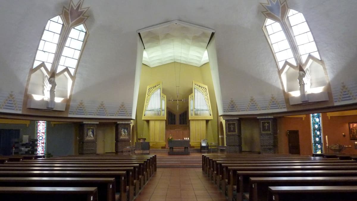 Schutzengelkirche Innenraum