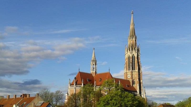 Hl. Kreuz Kirche