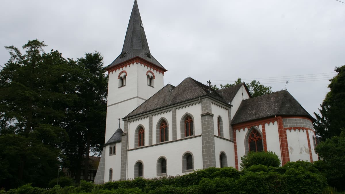 Romanische Kirche Flammersfeld