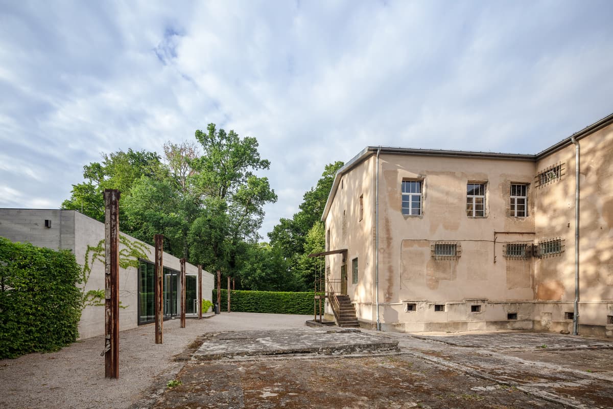 Innenhof der Gedenkstätte