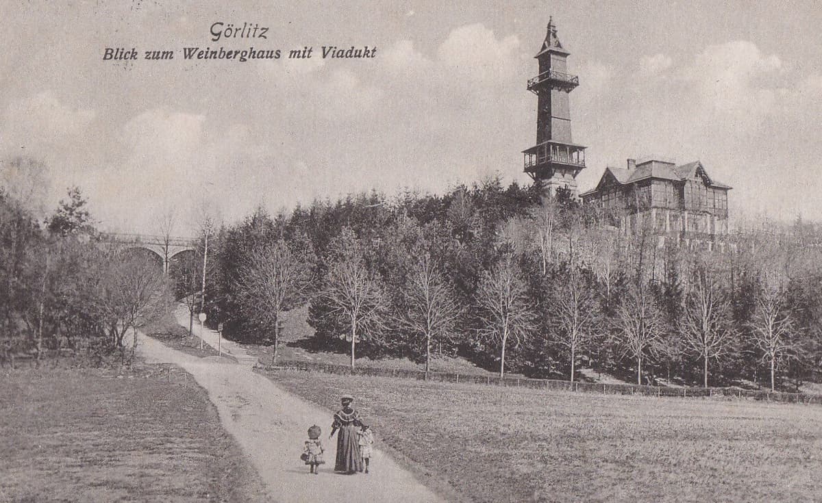 Görlitz , Blick auf das Weinberghaus und Weinbergturm