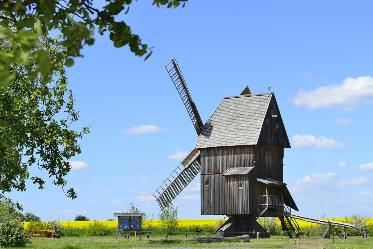 Bockwindmühle Krippendorf von Süden aus betrachtet