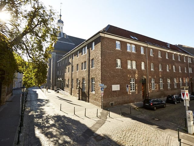 Maxhaus Kulturkloster