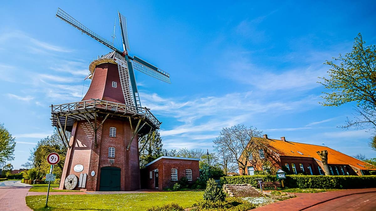 Mühle und Müllerhaus Upgant-Schott