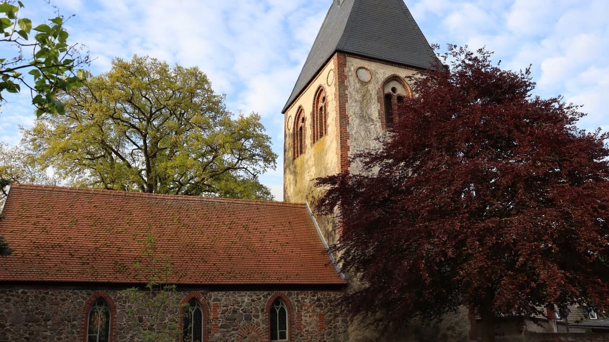 Kirche in Beveringen Nordportal