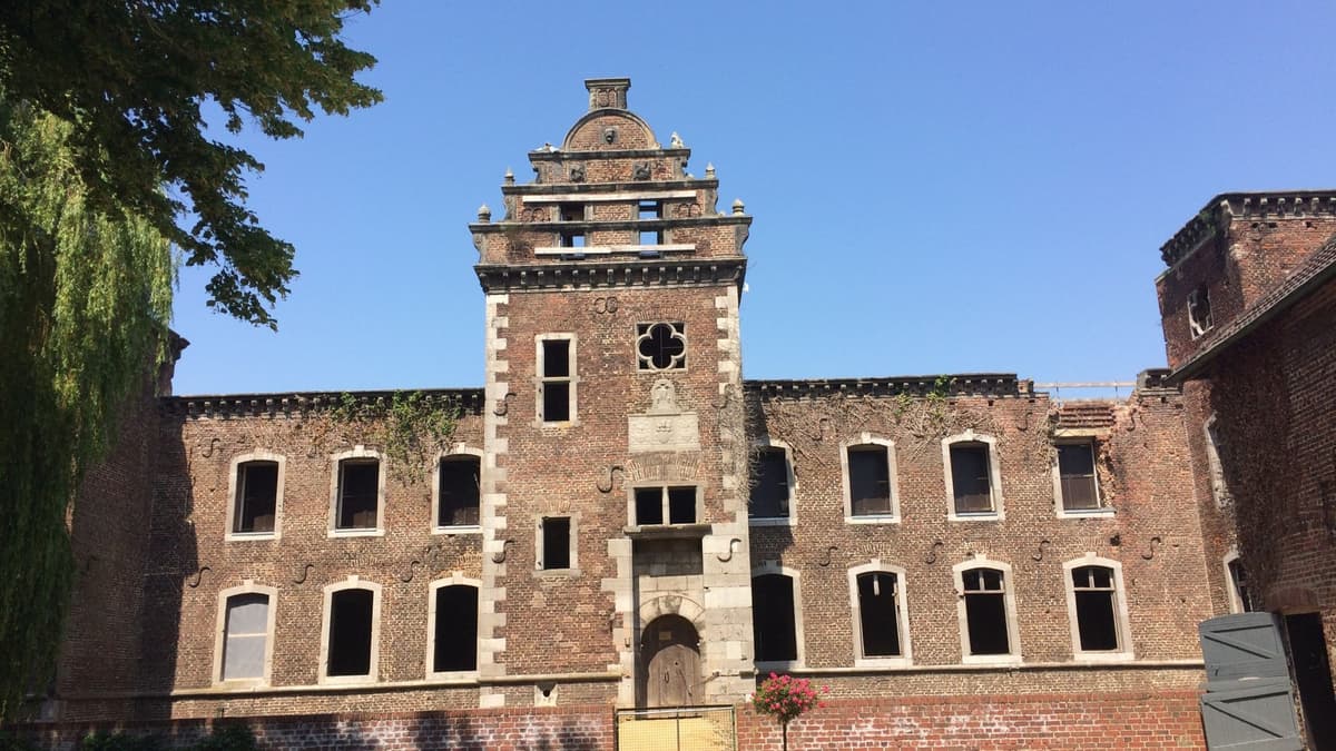 Schaufassade des Herrenhauses der ehemaligen Deutschordens-Kommende Siersdorf