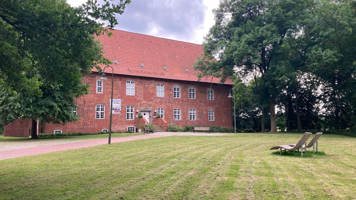 Burg im Sommer