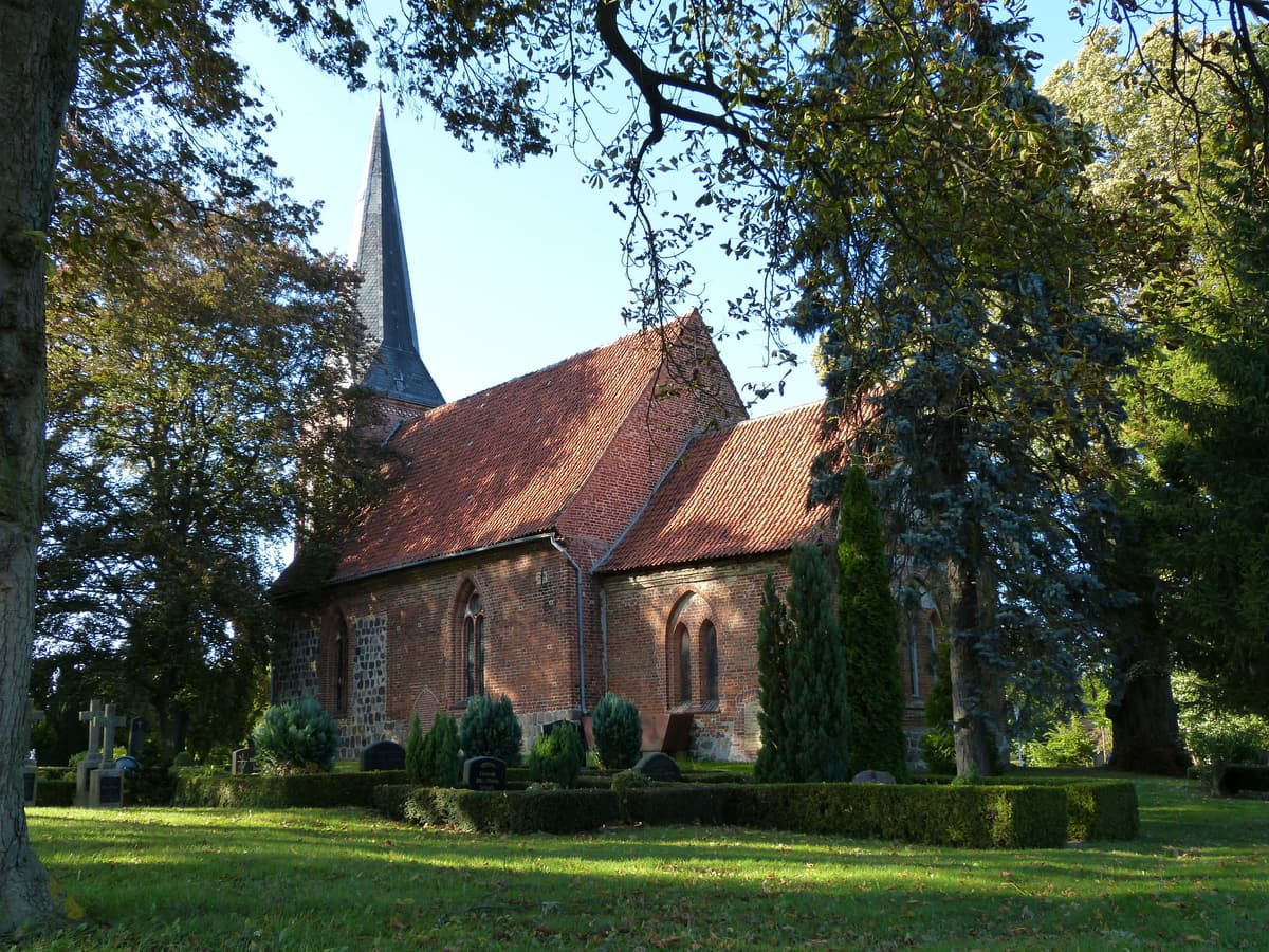 Kirche Lübsee