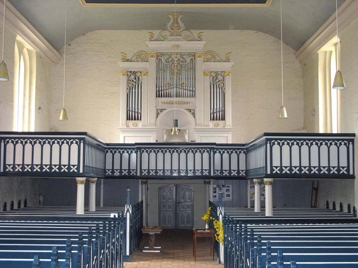 Blick zur Orgel