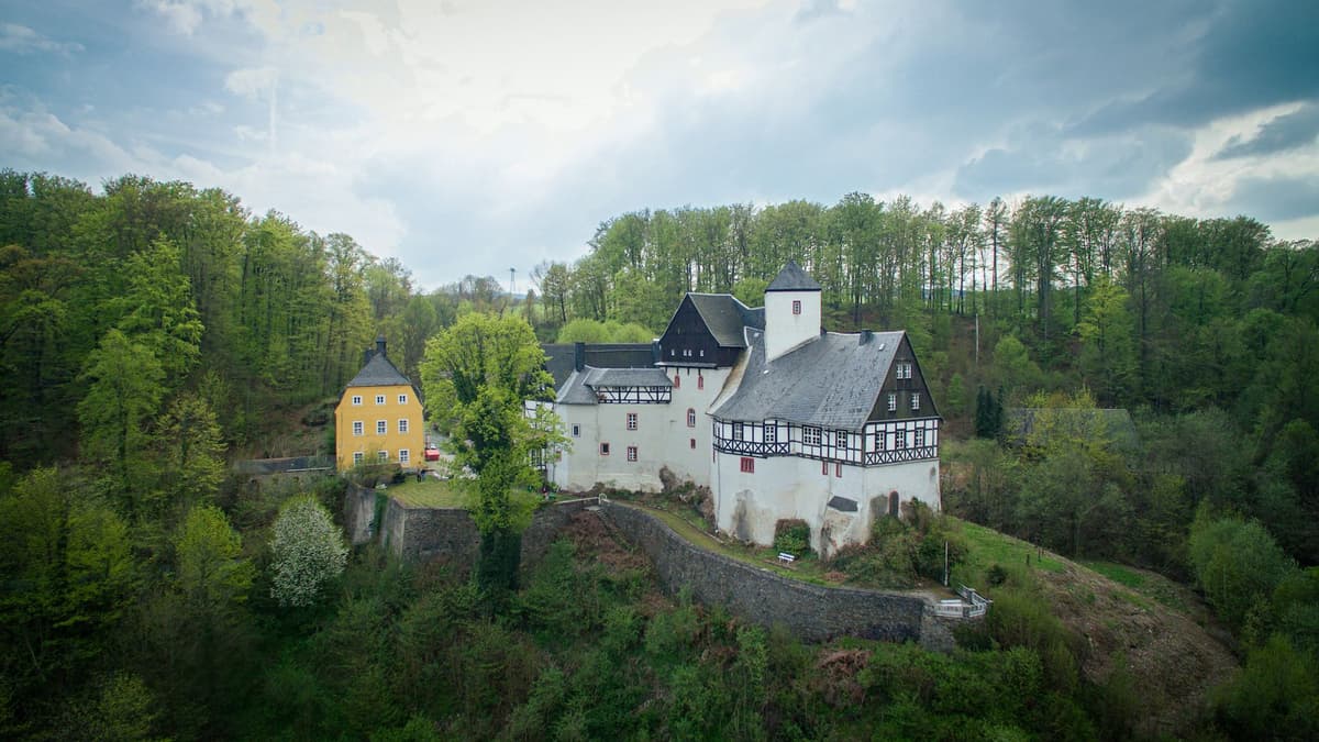 Schloss Rauenstein Drohnenansicht