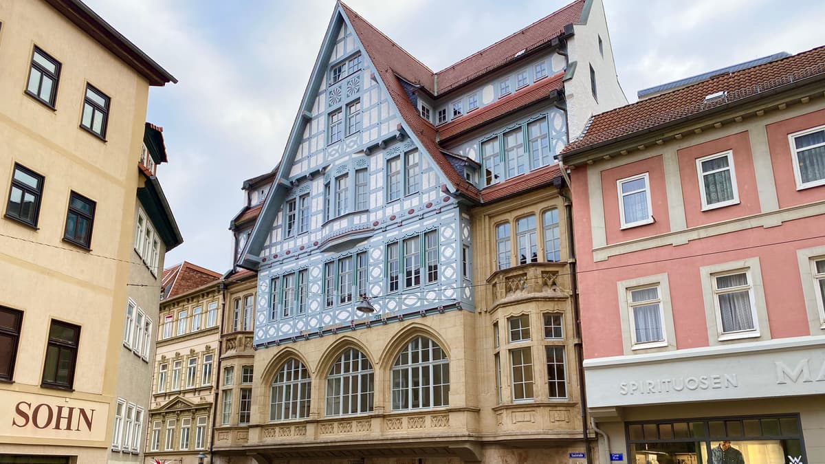 "Neue Göhre" nach Plänen von Johannes Schreiter; Fassade Saalstraße