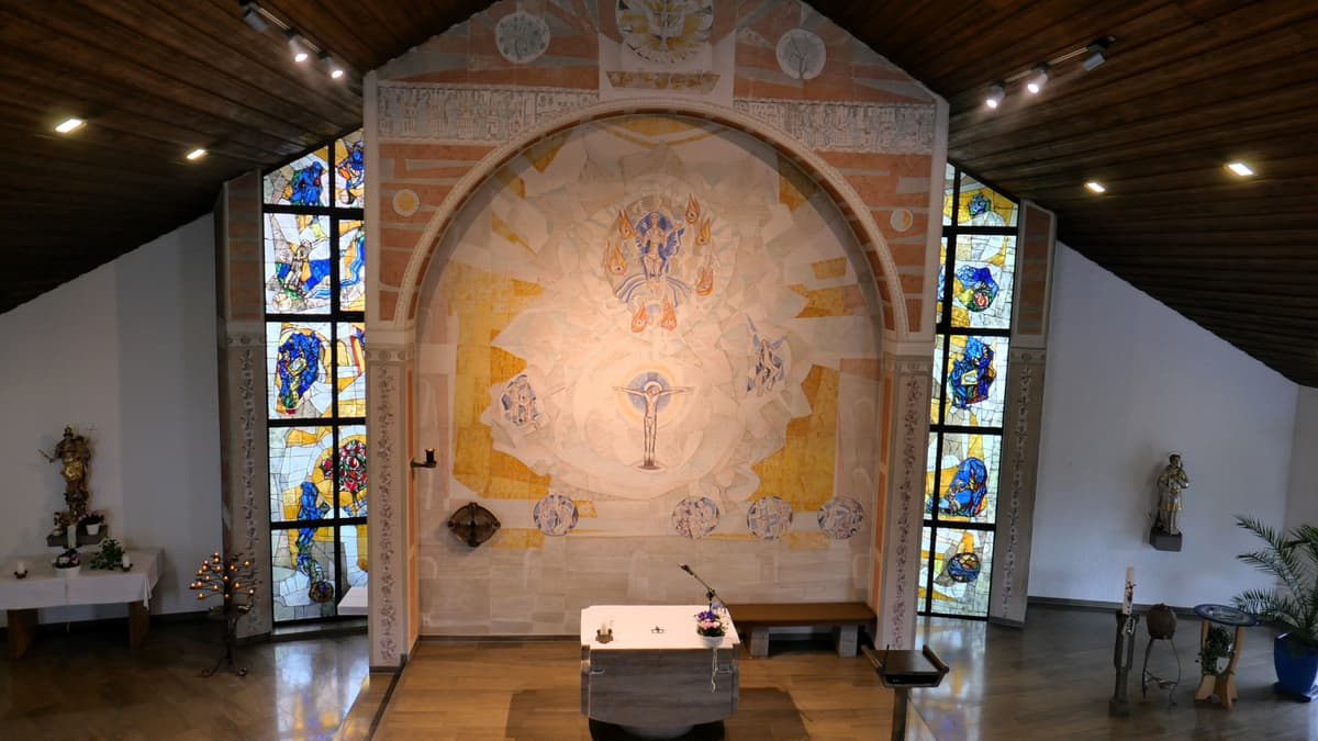 Innenraum von St. Cyriacus, Katholische Kirche Mückenloch