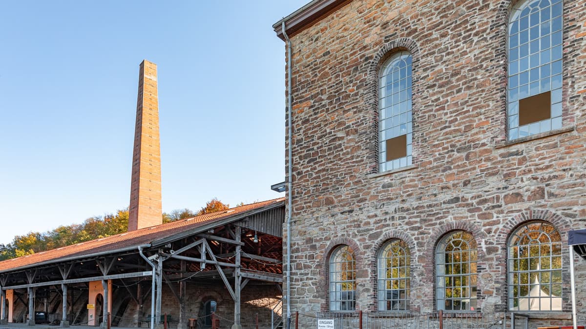 Maschinenhaus der Zeche Nachtigall und Ringofenanlage der Ziegelei Dünkelberg