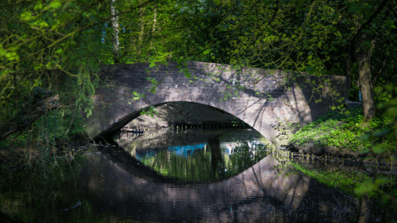 Brücke Stadtpark