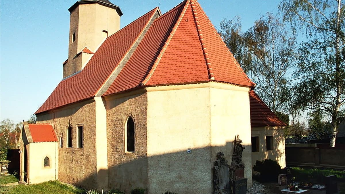 Kirche Lössen