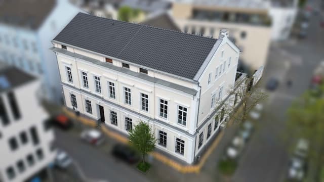 Gebäude Dürener Straße 27/Im Kirschenhof