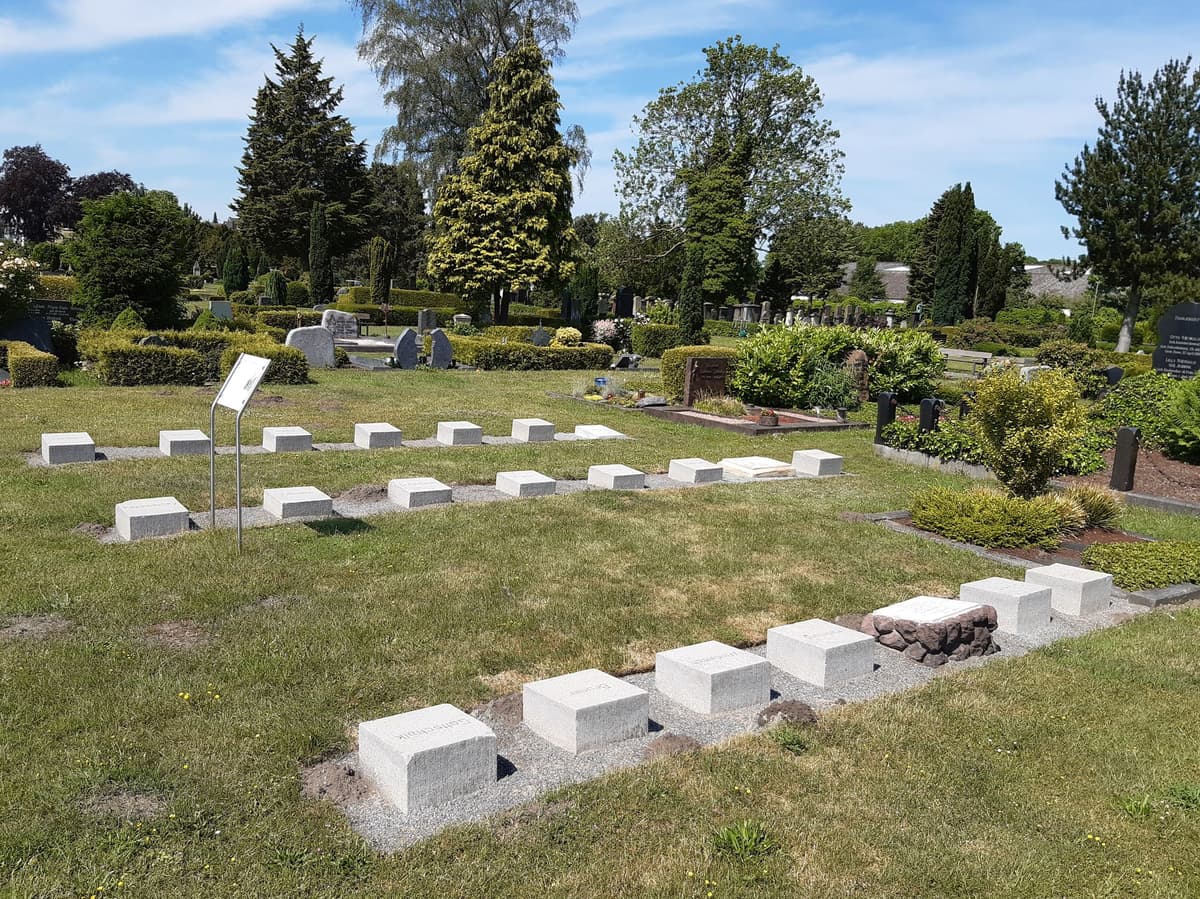 evangelisches Gräberfeld auf dem Ostenfriedhof