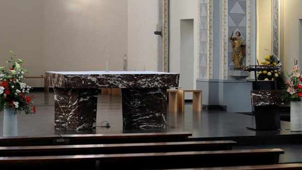 Altar und Ambo