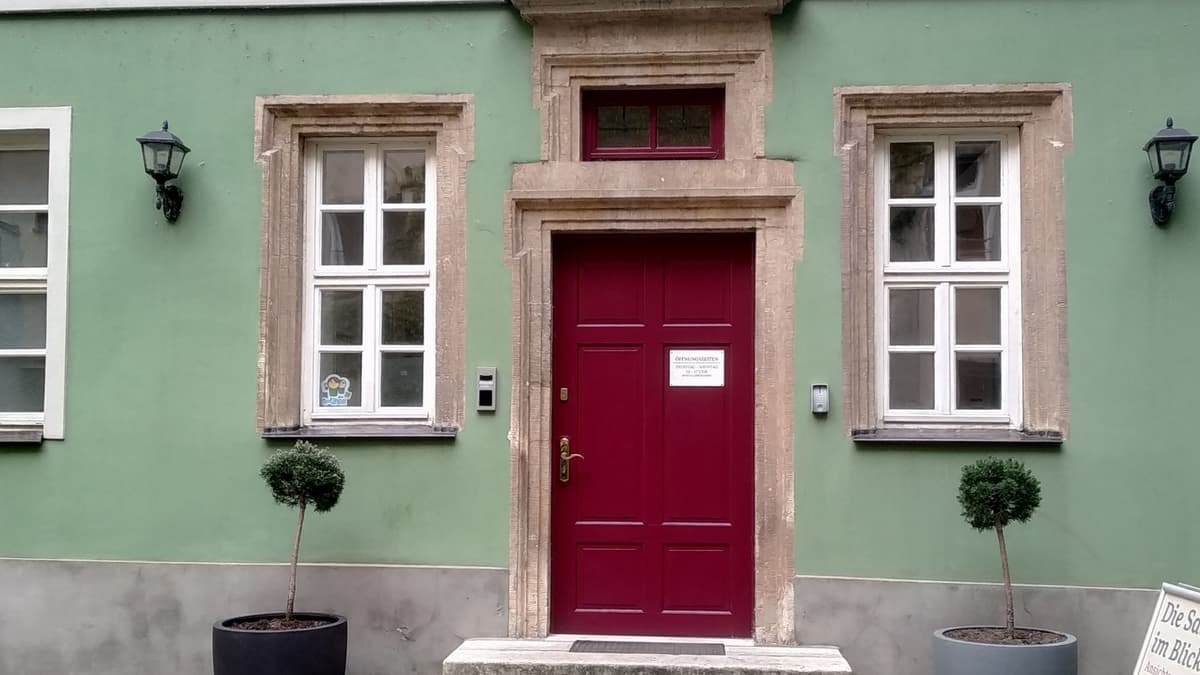 Hauptzugang von Unterm Markt über den heutigen Hofbereich