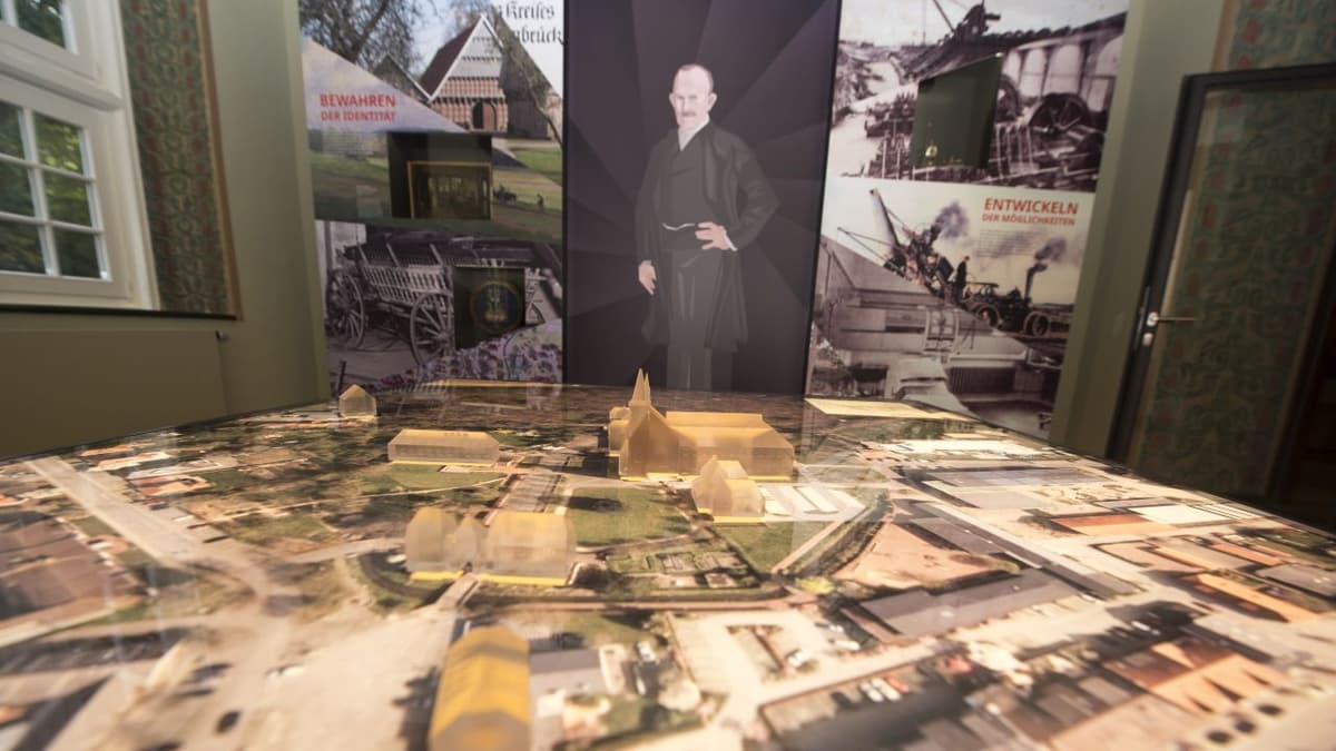 Modell der historischen Bebauung im Einführungsraum