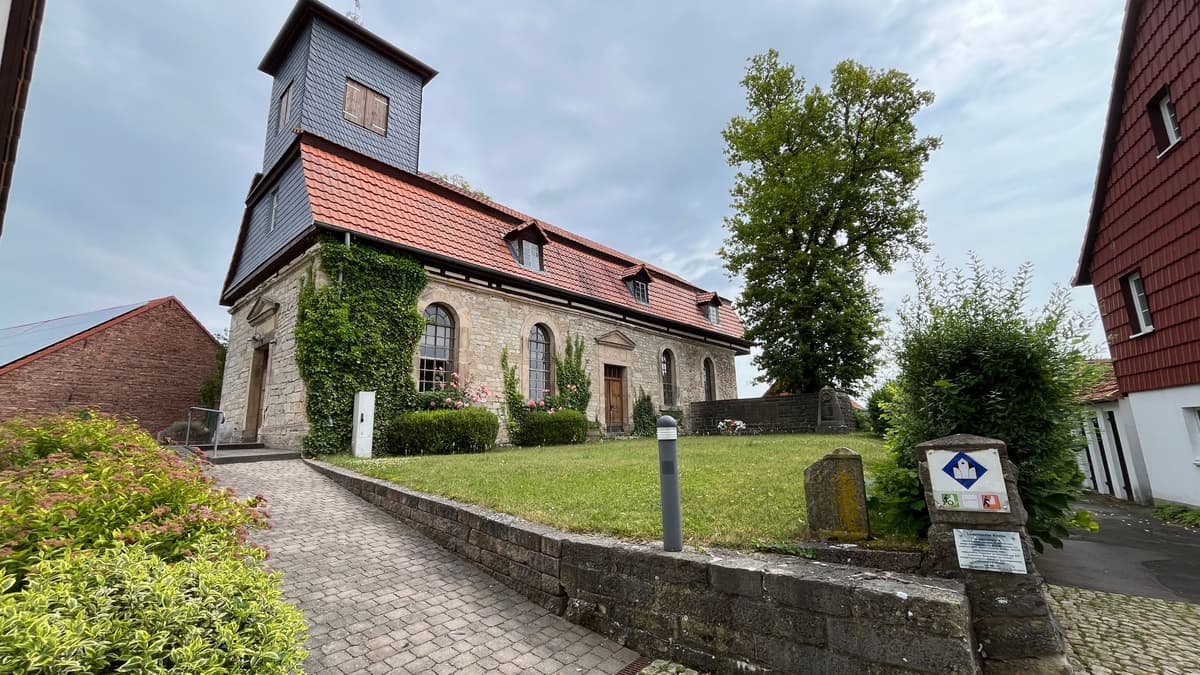 Kirche Lüderbach 2-2025