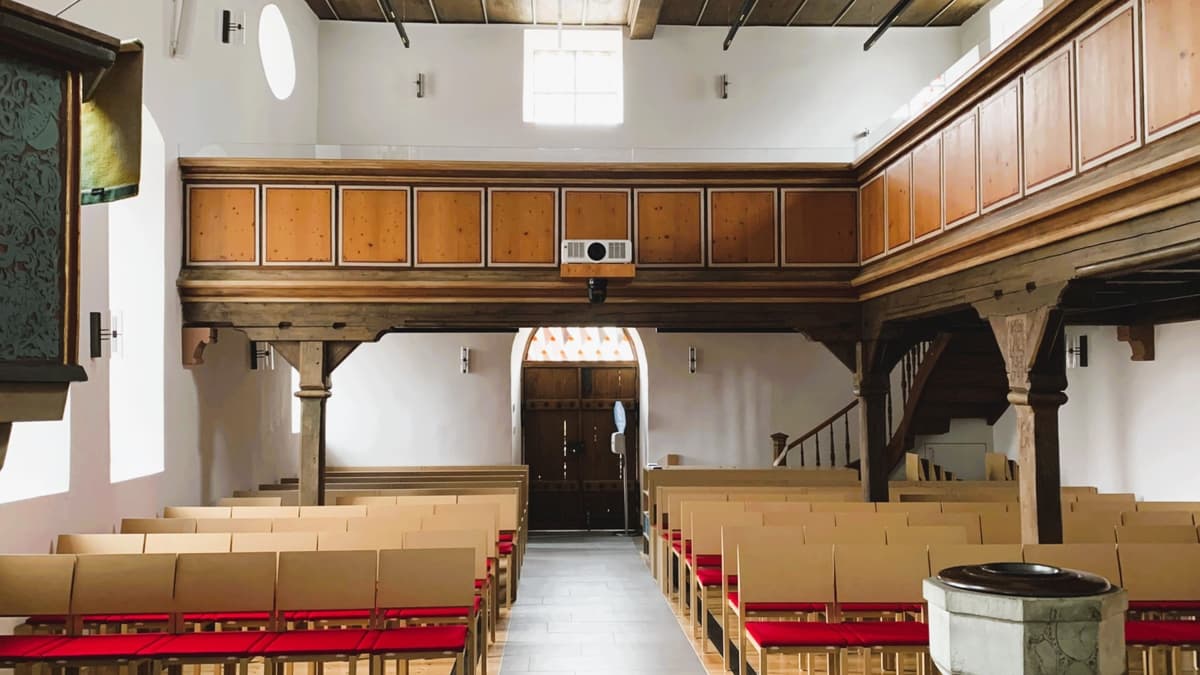 Ev. Laurentiuskirche Flacht, Innenansicht
