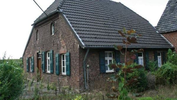 Dreiflügelige Hofanlage