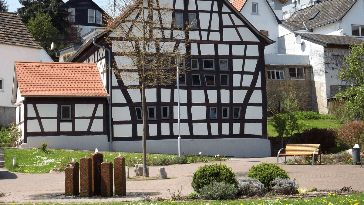 Kath. Gemeindehaus St.Michael Ehlhalten (Pfarrscheune)
